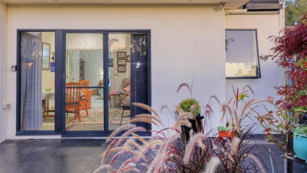 Birchwood, Devonport self-contained self catering accommodation image 24