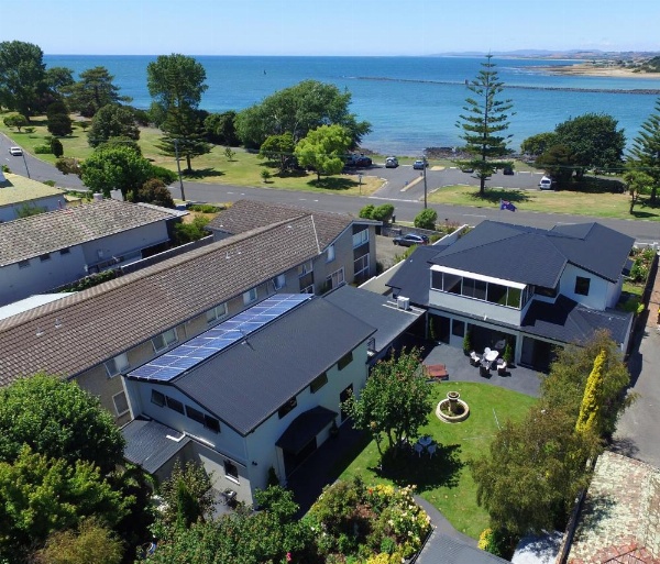 Birchwood, Devonport self-contained self catering accommodation image 9